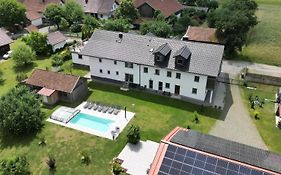 Landurlaub Eichinger Inklusive Aktivcard! E-Ladesaeule! Ganz Jahres Beheizter Salzwasserpool